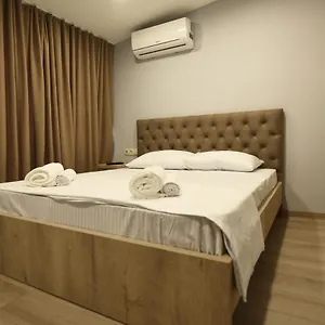 https://family-hotel-avlabar.alltbilisihotels.com