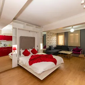 https://taksim-full-house.istanbul-turkeyhotels.com